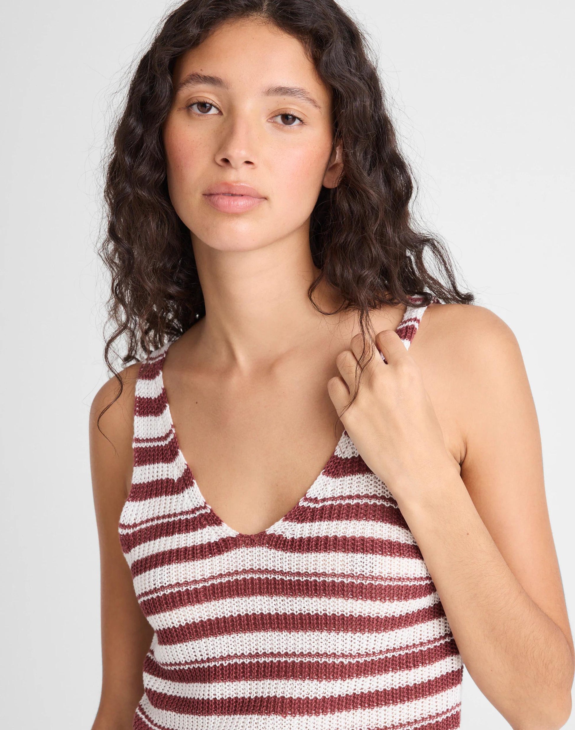 Madewell V-Neck Tank in 100% Linen