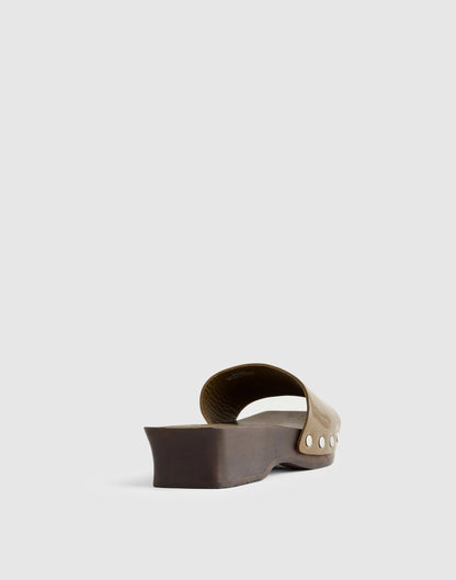 Madewell The Callen Clog Sandal
