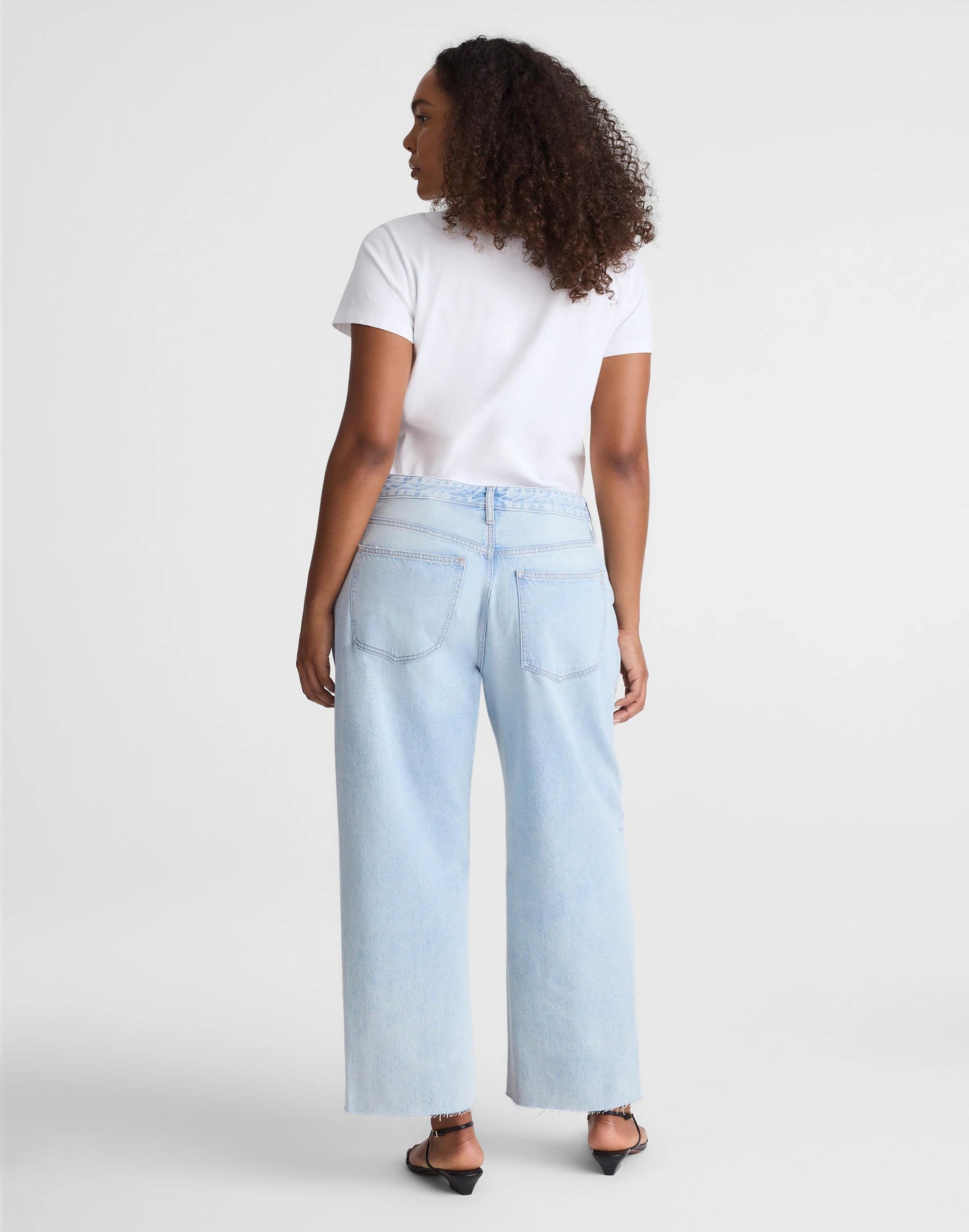 Madewell Curvy Low-Slung Baggy Crop Jeans in Foster Wash