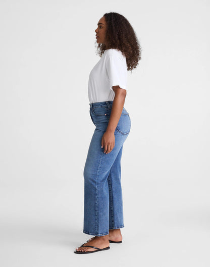 Madewell The Curvy Wide-Leg Crop Jean in Super Stretch Denim