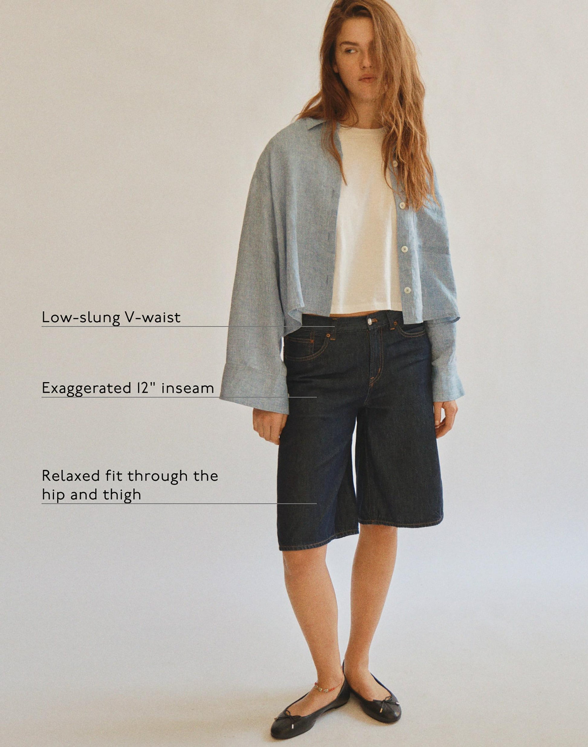 Madewell The V-Waist Bermuda Short in Airy Denim