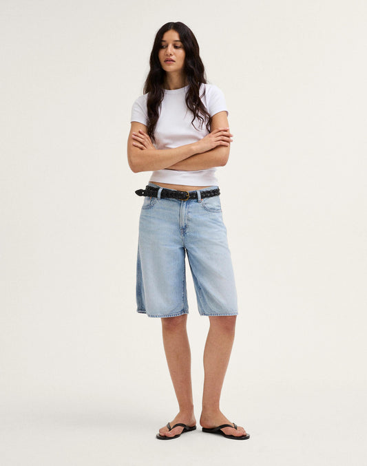 Madewell The V-Waist Bermuda Short in Airy Denim