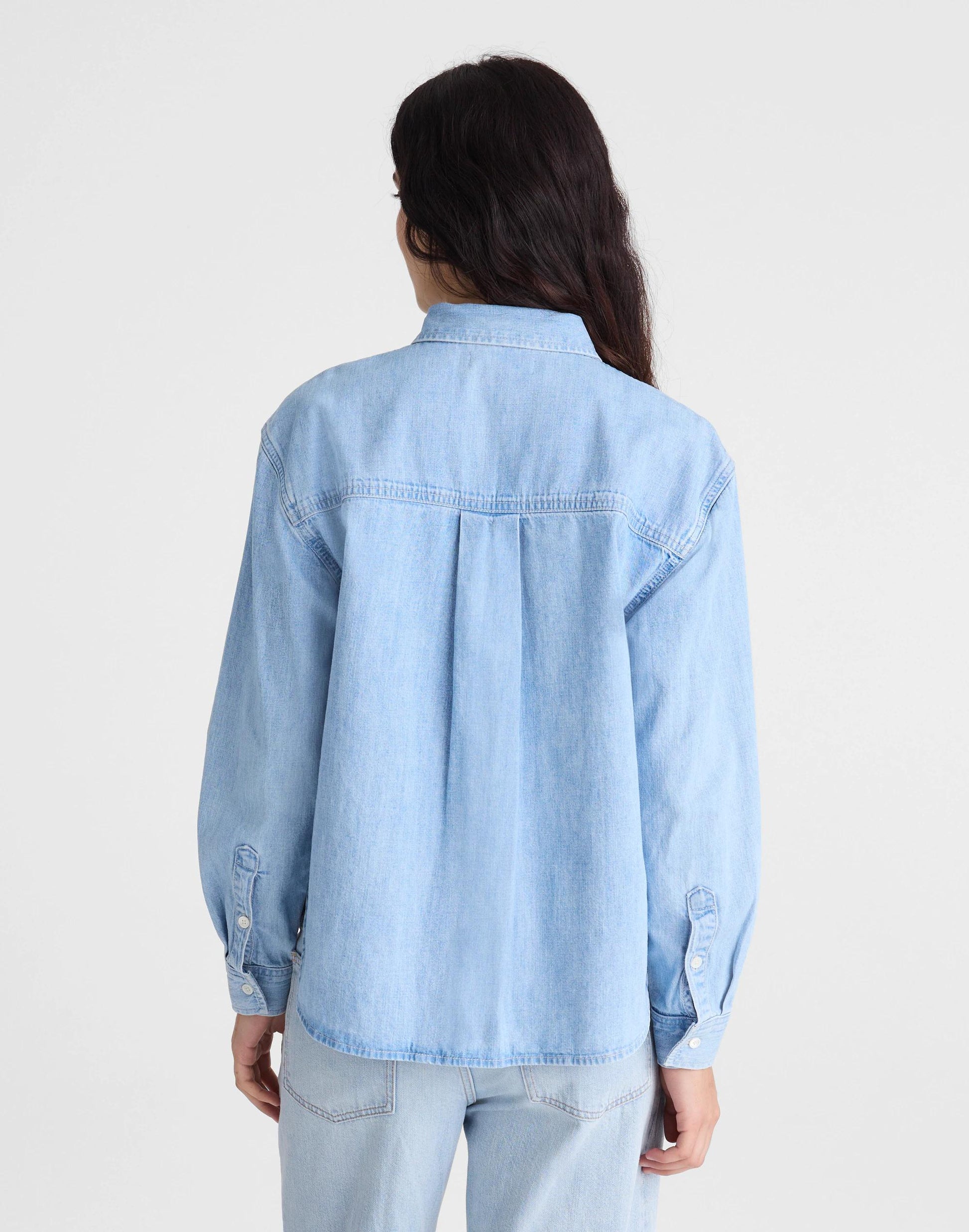Madewell The Denim Easy Shirt in Laguna Wash