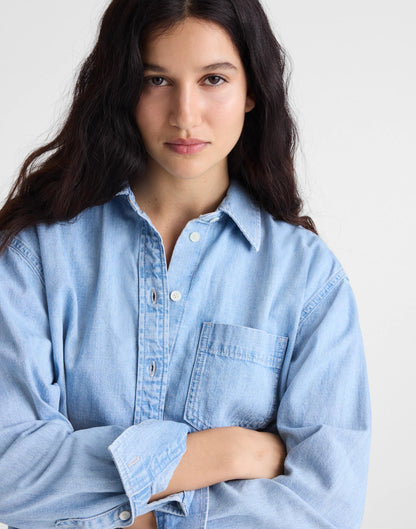 Madewell The Denim Easy Shirt in Laguna Wash