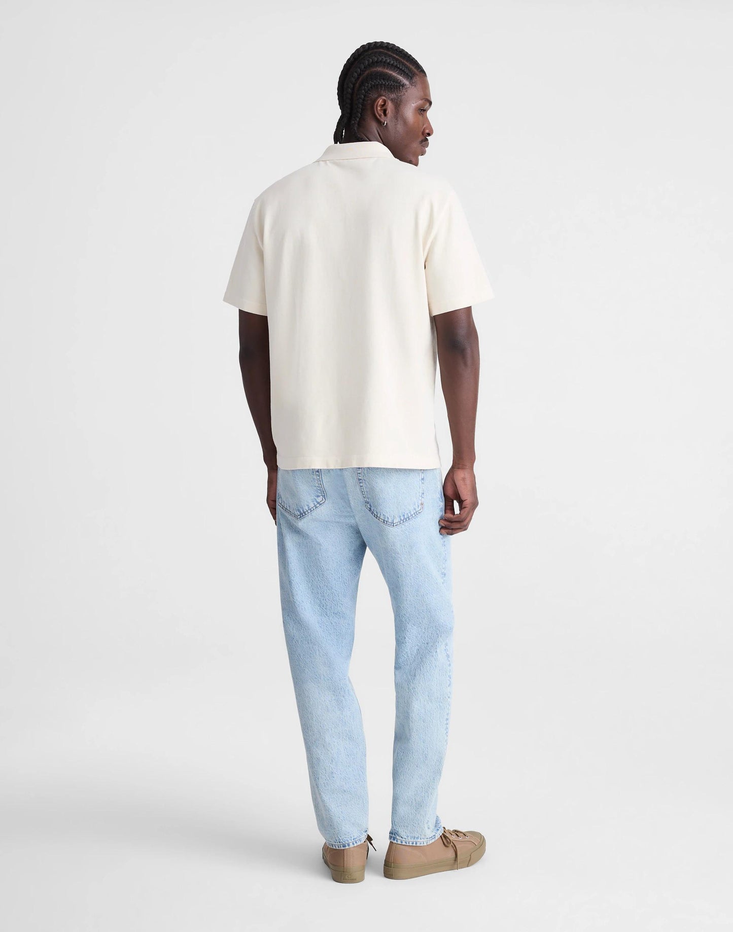 Madewell Relaxed Taper Jeans in Summerweight Denim