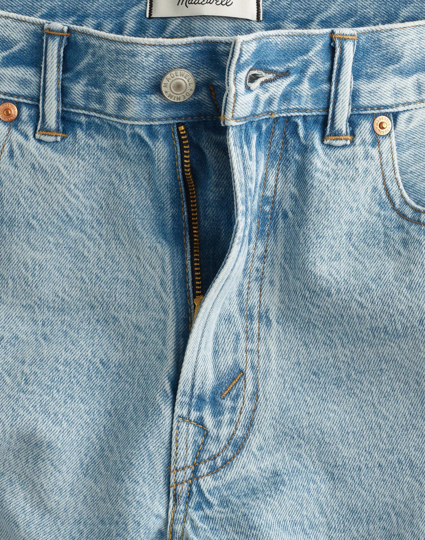 Madewell Relaxed Taper Jeans in Summerweight Denim