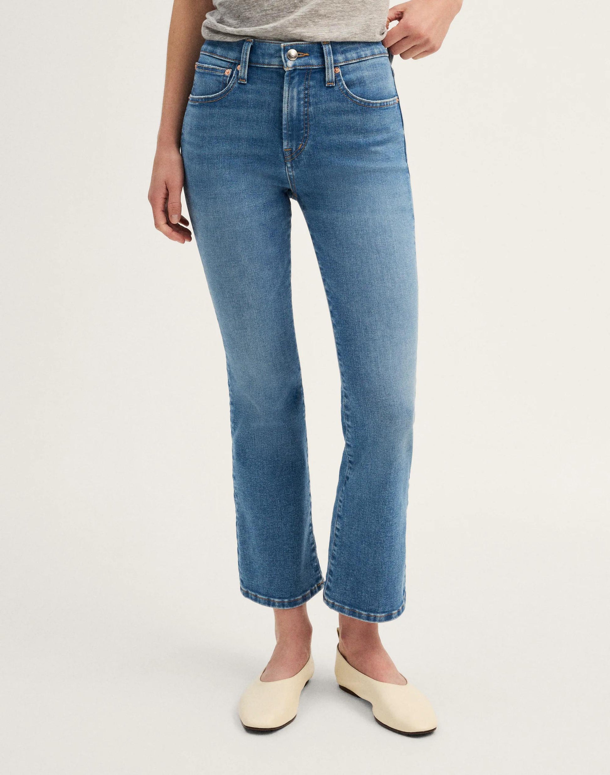 Madewell The Flare Crop Jean in Super Stretch Denim