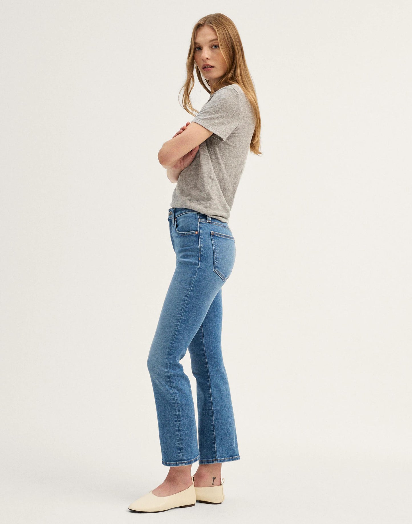 Madewell The Flare Crop Jean in Super Stretch Denim
