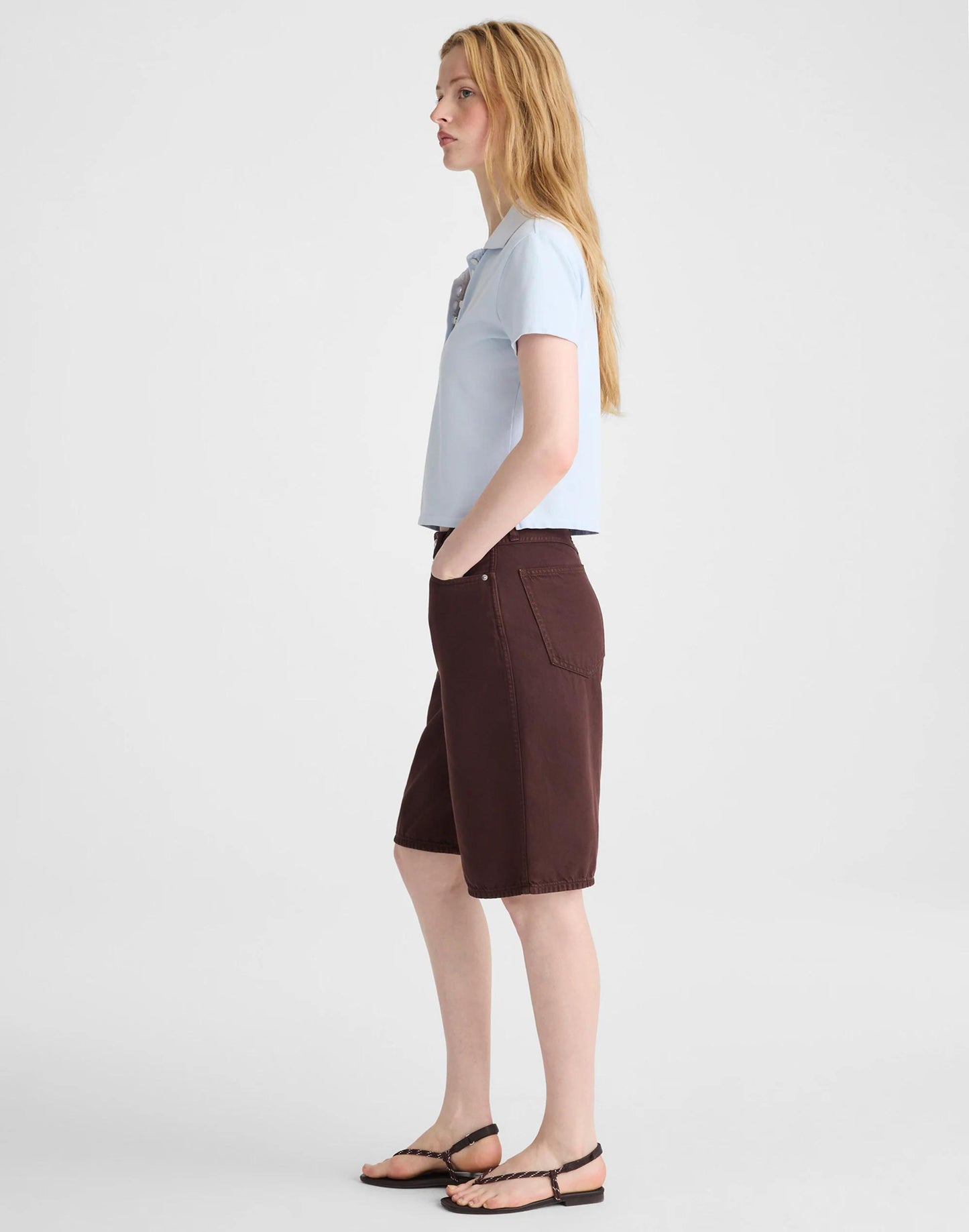 Madewell The V-Waist Bermuda Short in Airy Denim