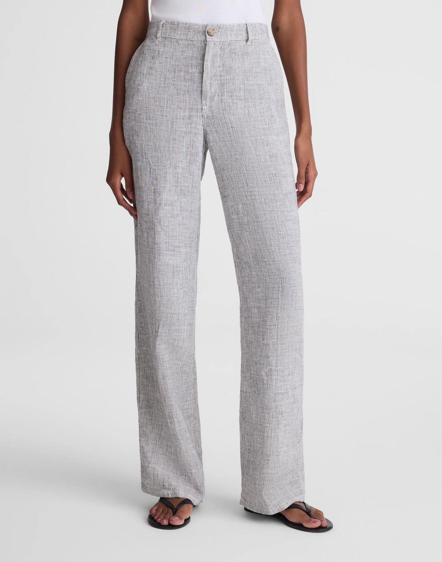 Madewell The Zoe Relaxed Straight Pant in 100% Linen