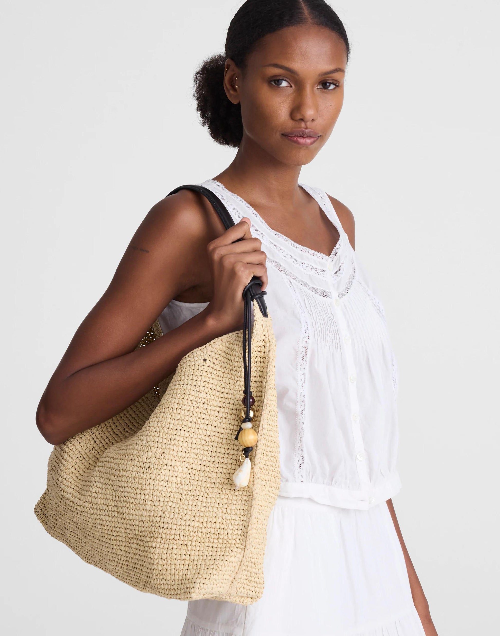 Madewell The Mylie Shoulder Bag in Straw