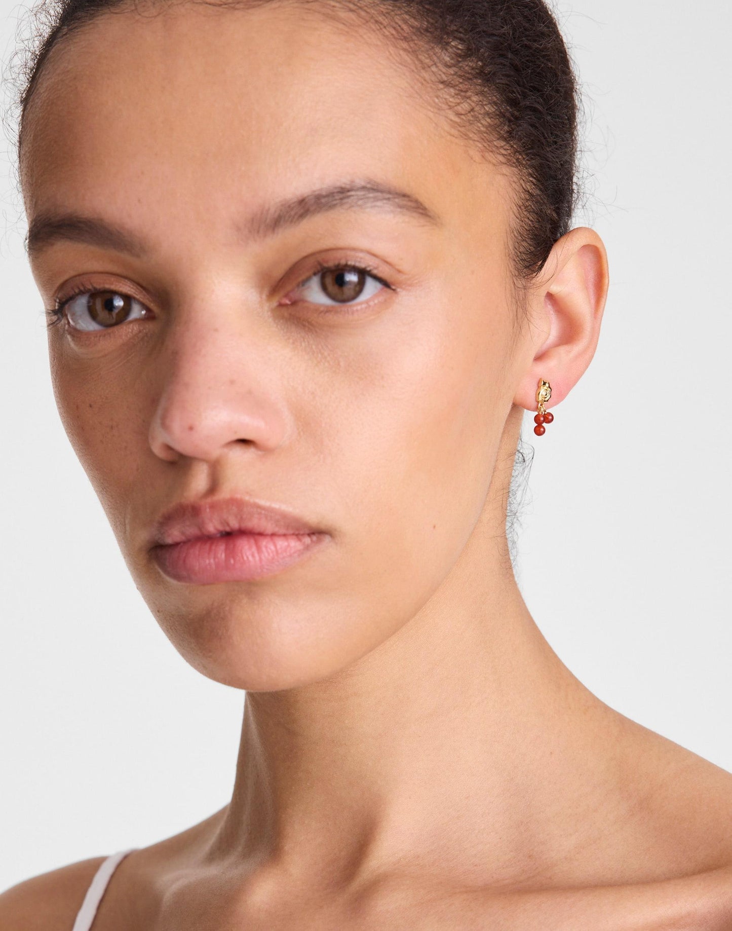 Madewell Demi-Fine Beaded Cluster Shell Stud Earrings