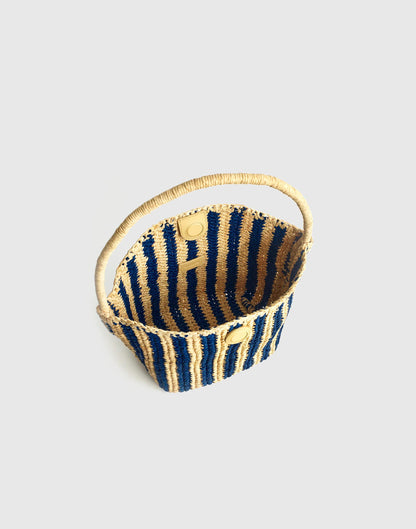 Madewell The Signature Woven Shoulder Bag in Raffia