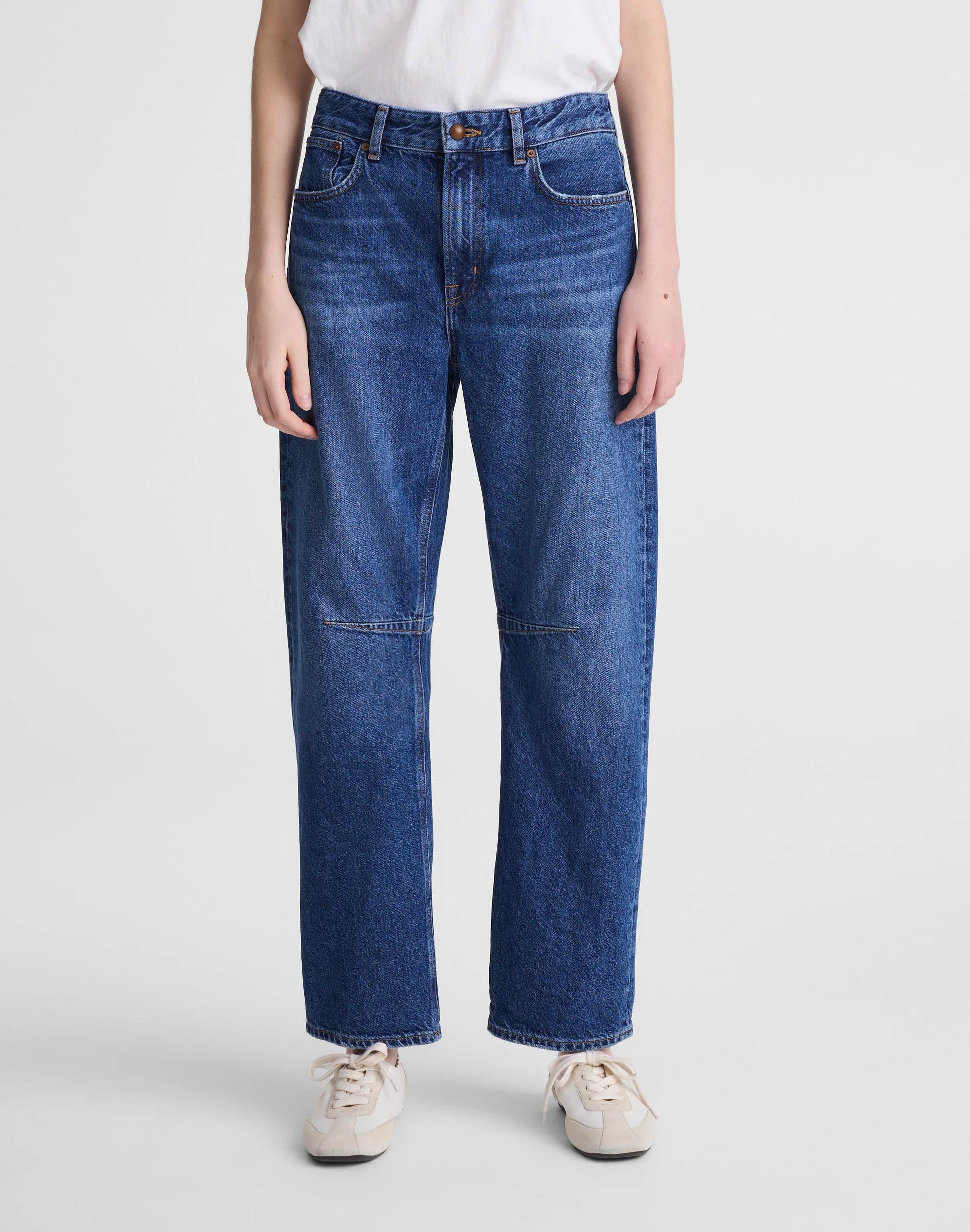 Madewell Circular Darted Barrel-Leg Jean