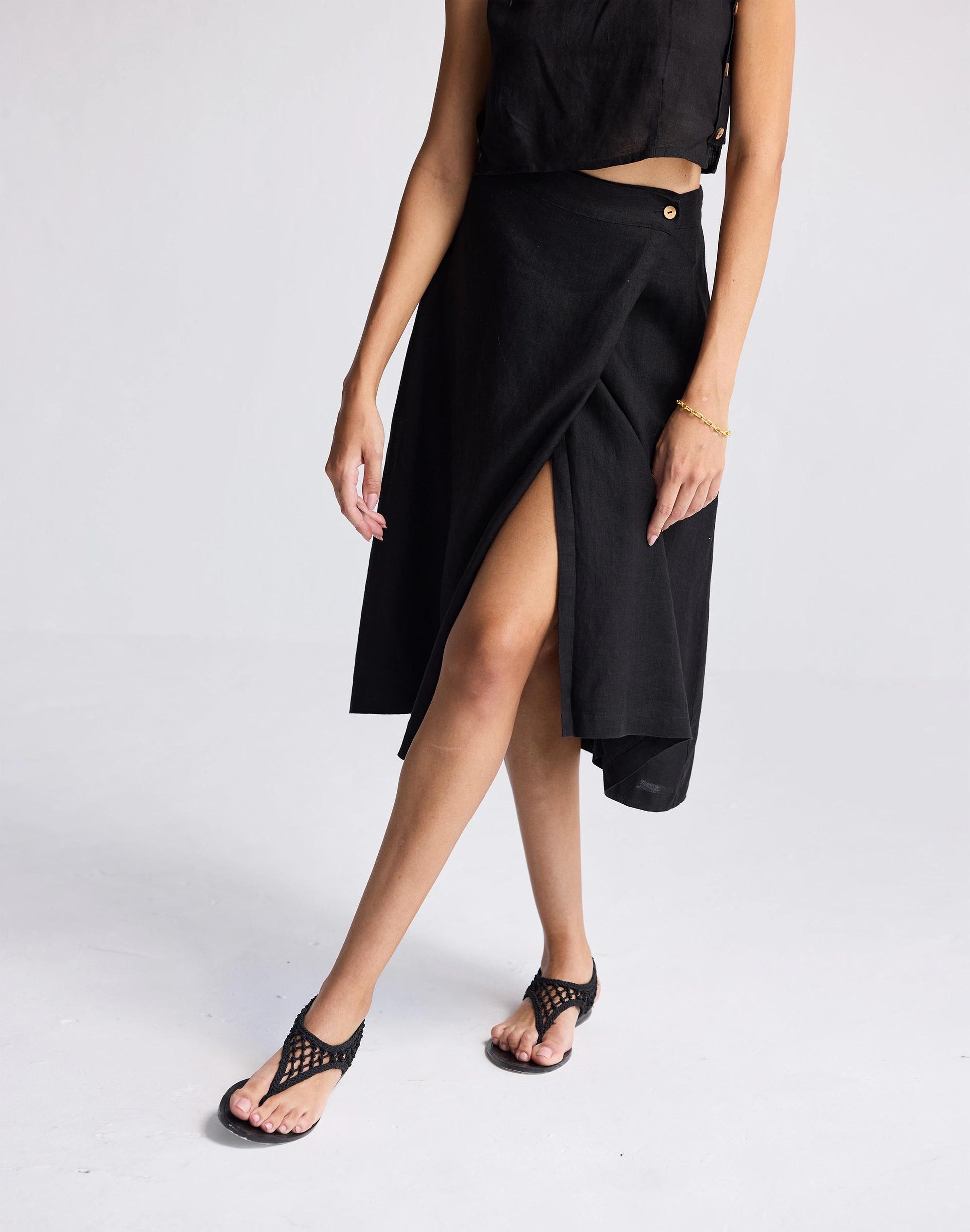Madewell Reistor® Overlap Midi Skirt in 100% Black Hemp