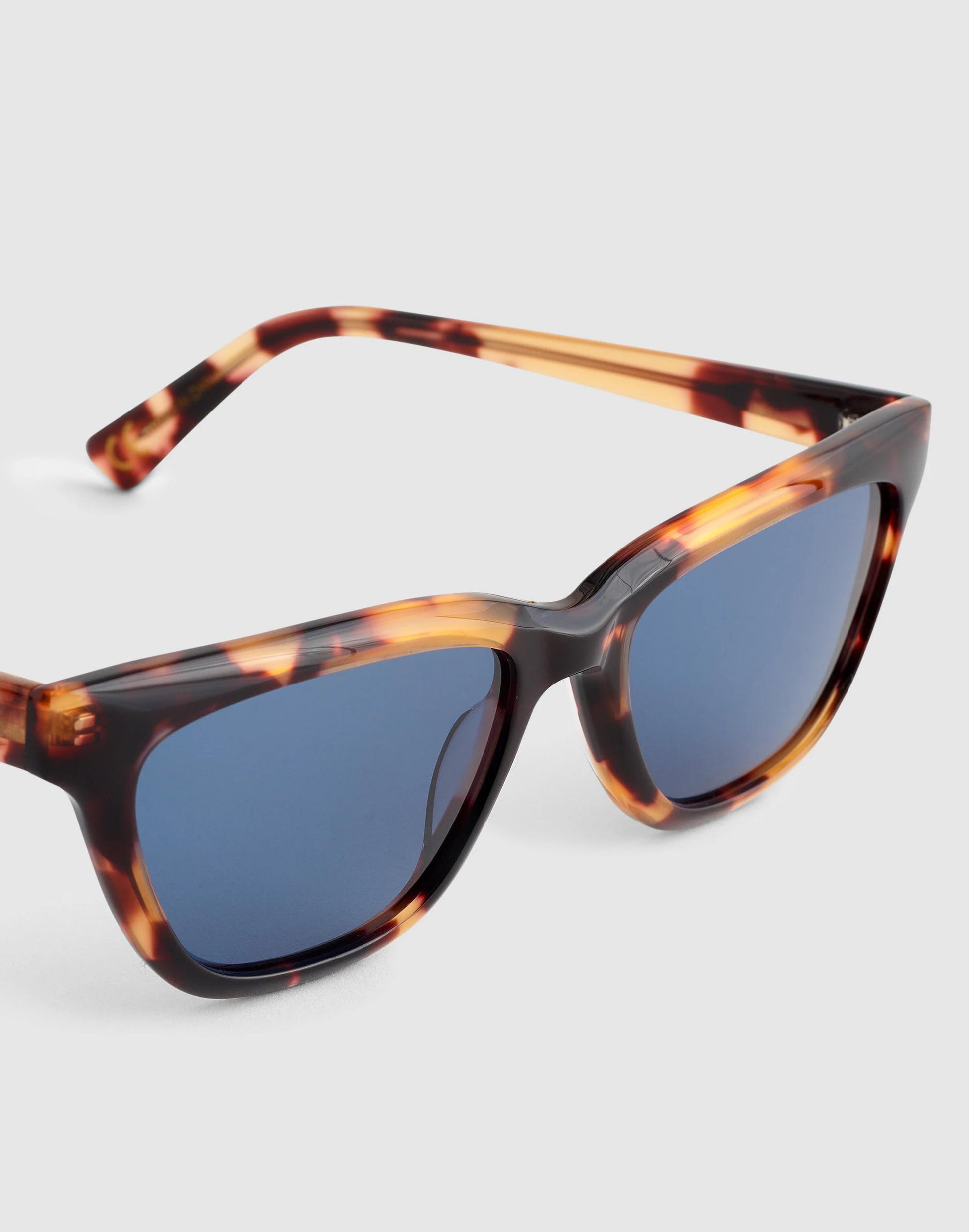 Madewell The Delia Angular Sunglasses