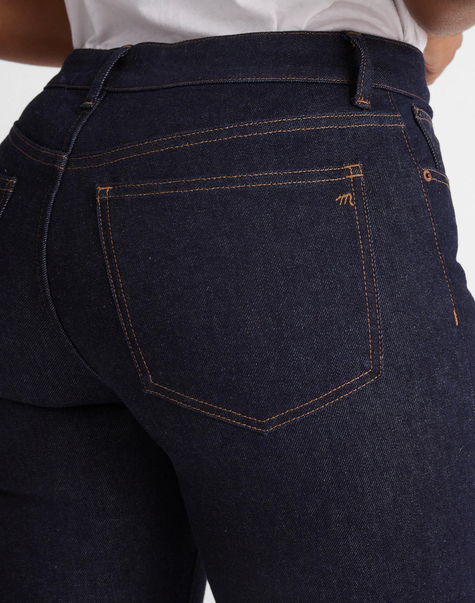 Madewell The Curvy Jules Slim-Straight Jean in Rinse Wash