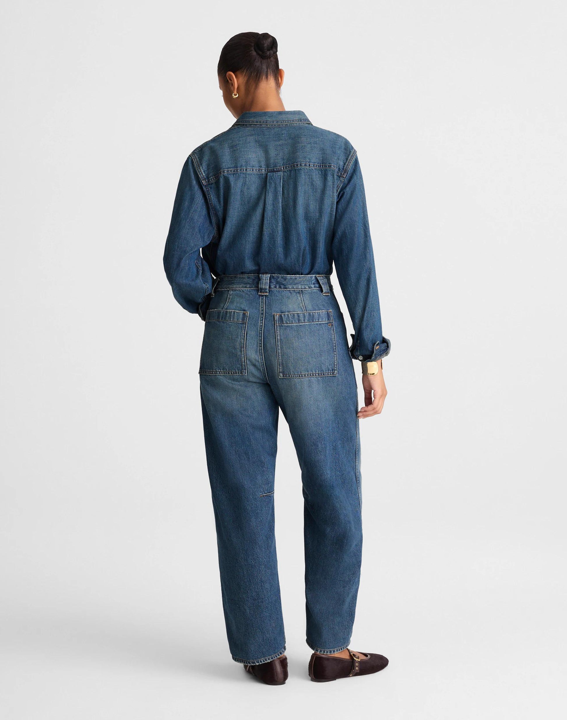 Madewell The Curvy Darted Barrel-Leg Jean