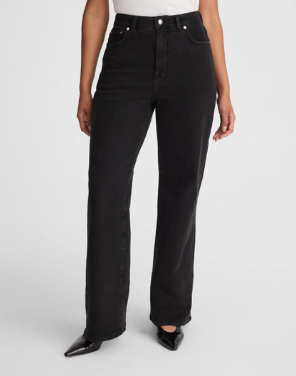 Madewell The Curvy Wide-Leg Jean in Super Stretch Denim