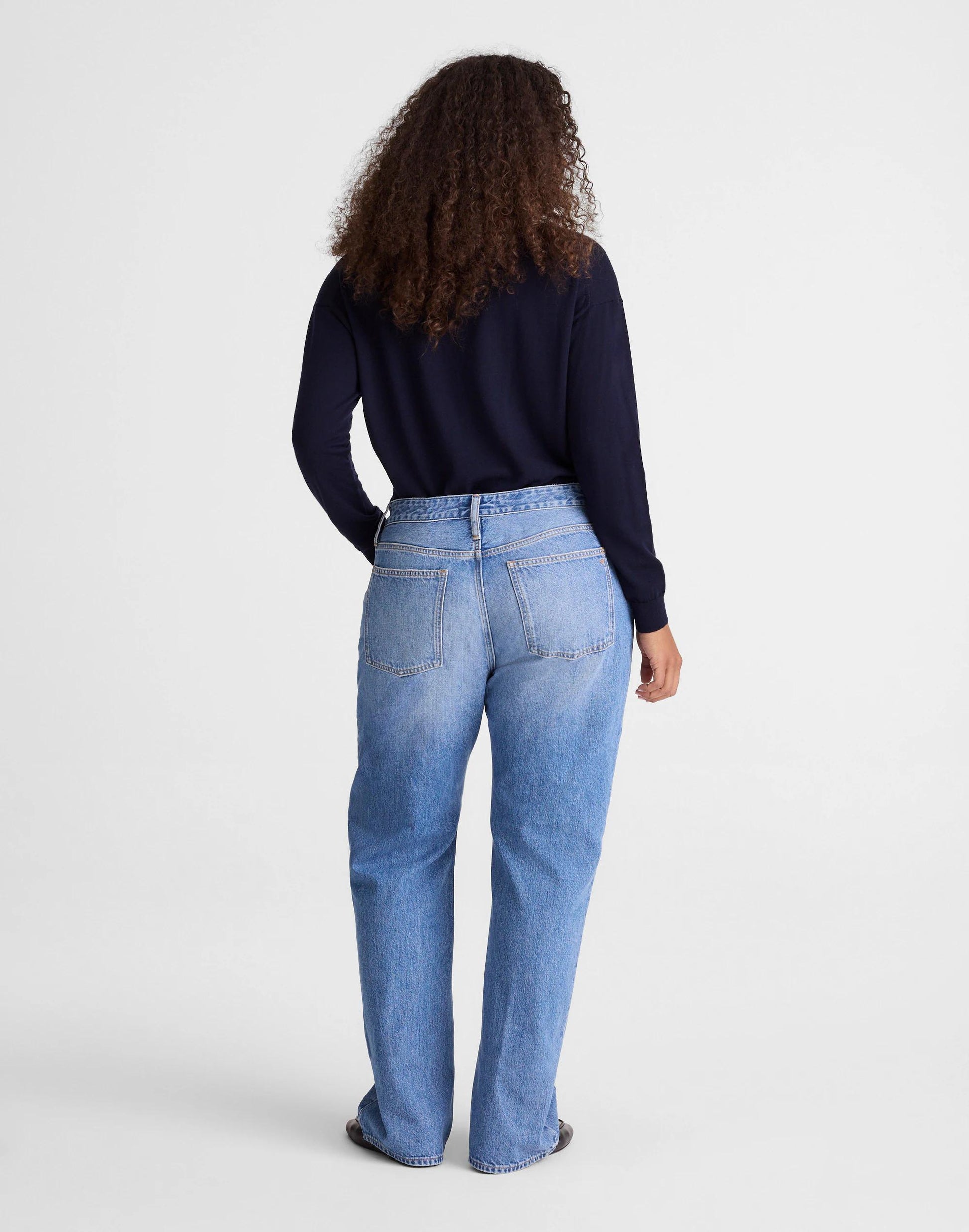 Madewell The Curvy Low-Rise Loose Jean in Midvale Wash