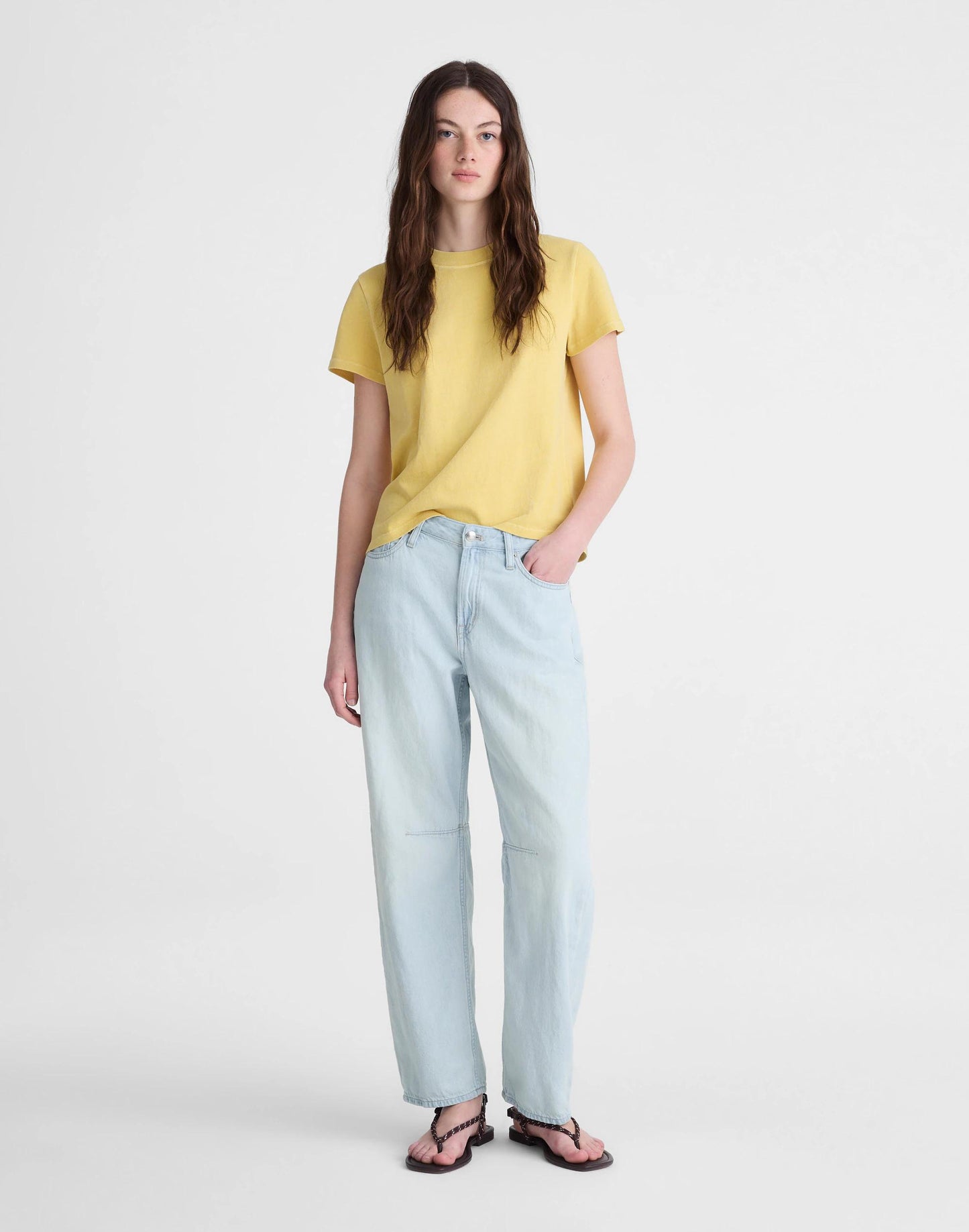 Madewell The Short Darted Barrel-Leg Jean in Airy Denim