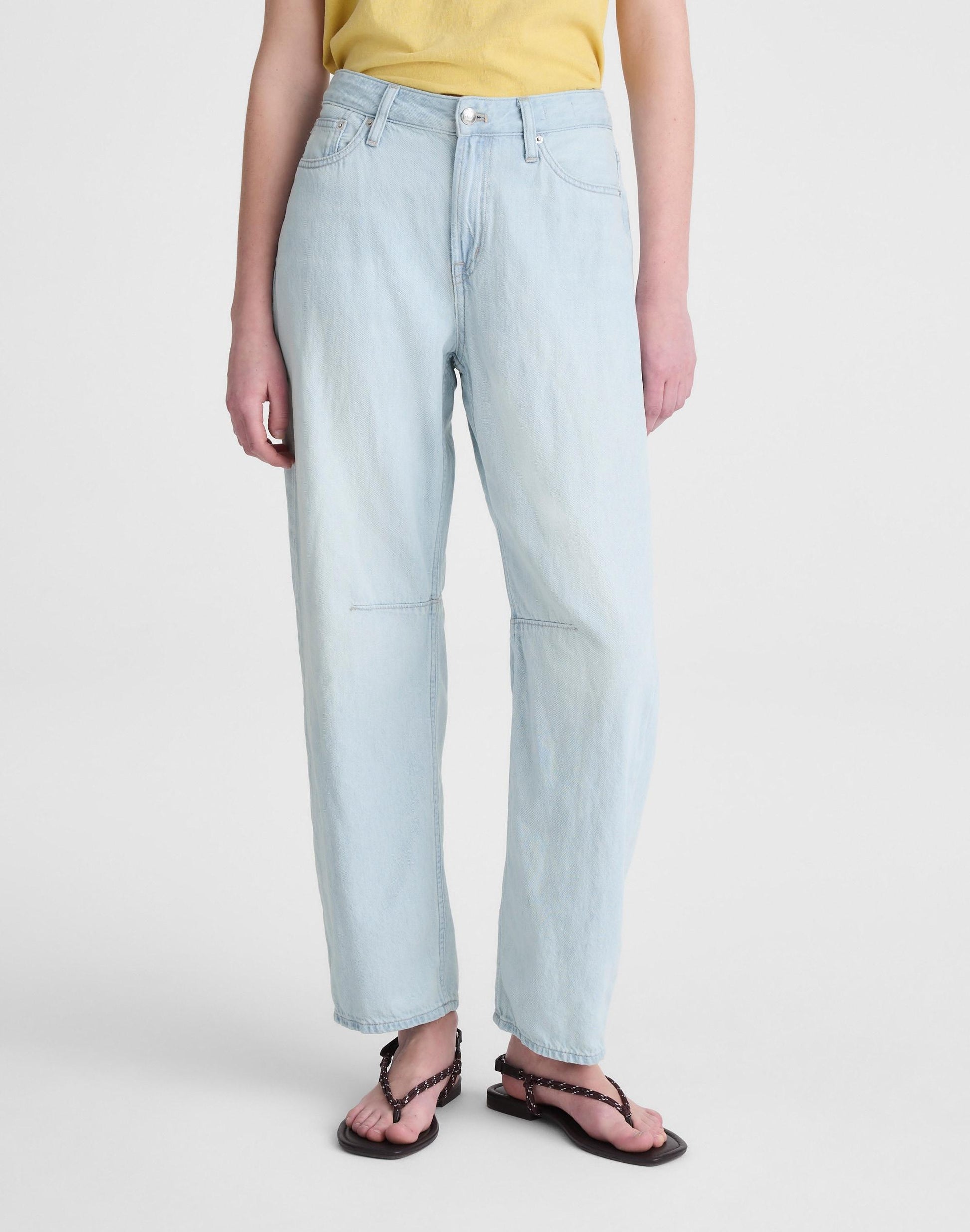 Madewell The Short Darted Barrel-Leg Jean in Airy Denim