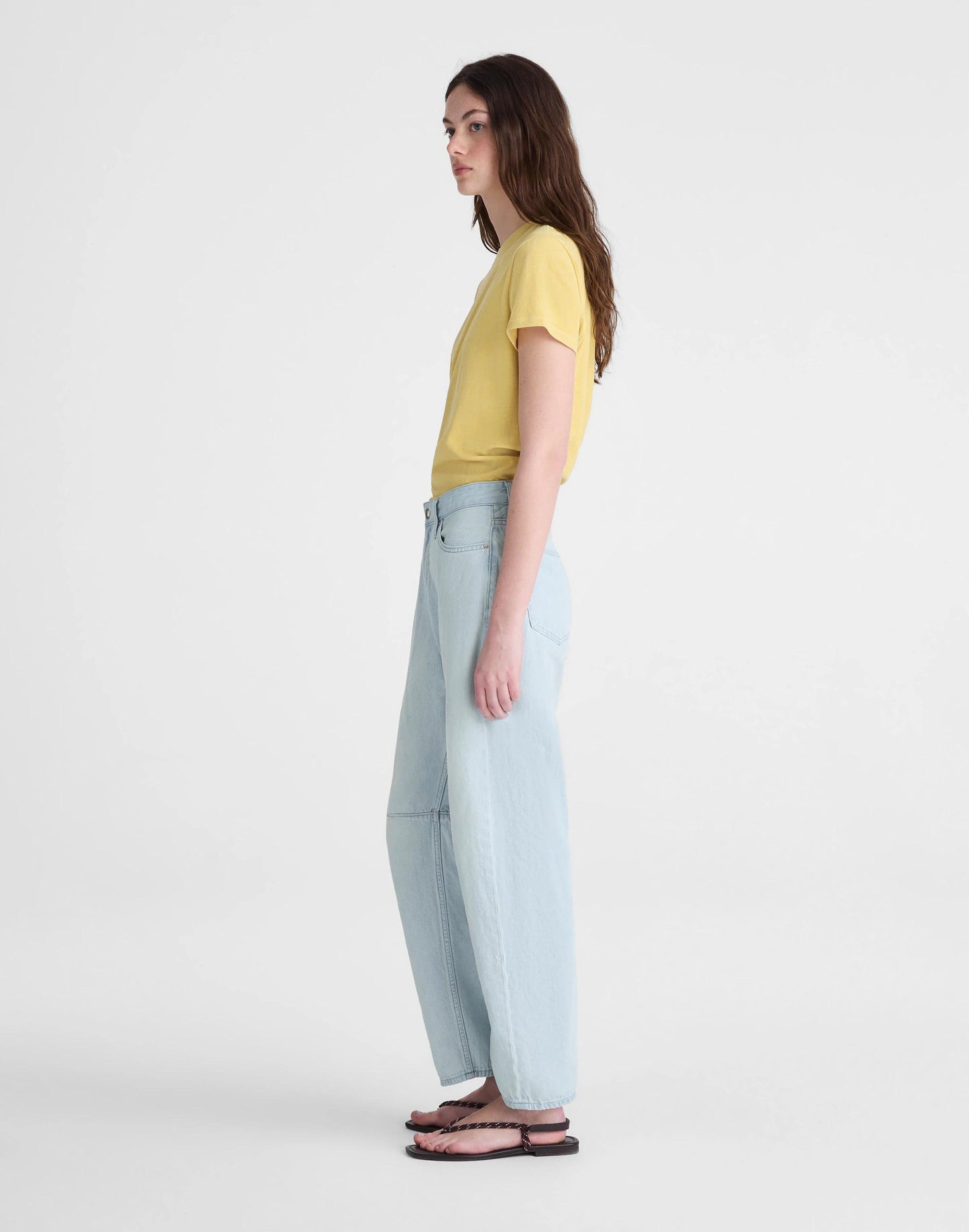 Madewell The Short Darted Barrel-Leg Jean in Airy Denim