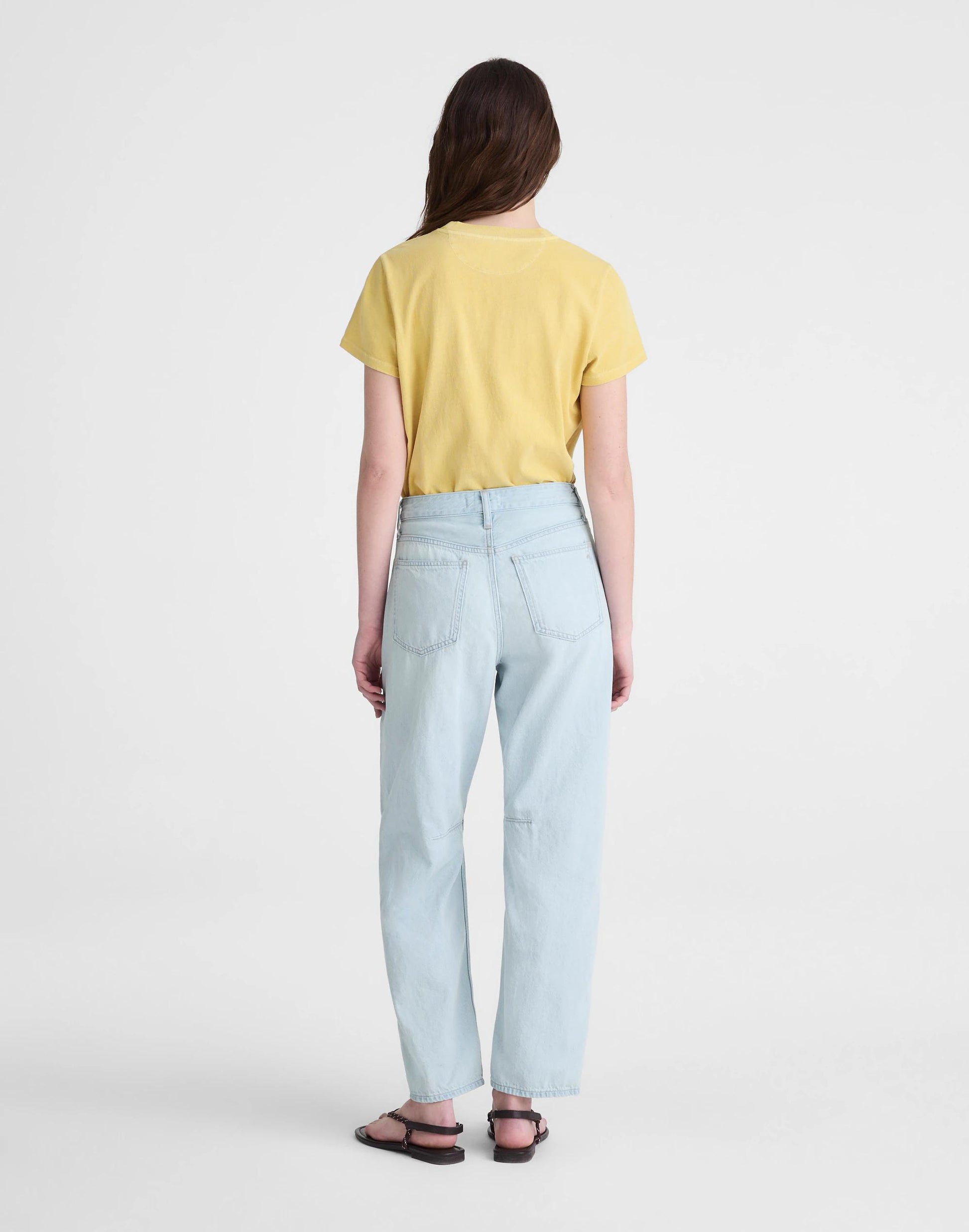 Madewell The Short Darted Barrel-Leg Jean in Airy Denim