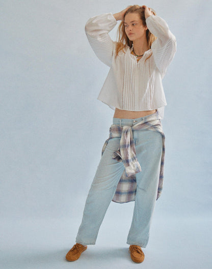 Madewell The Short Darted Barrel-Leg Jean in Airy Denim