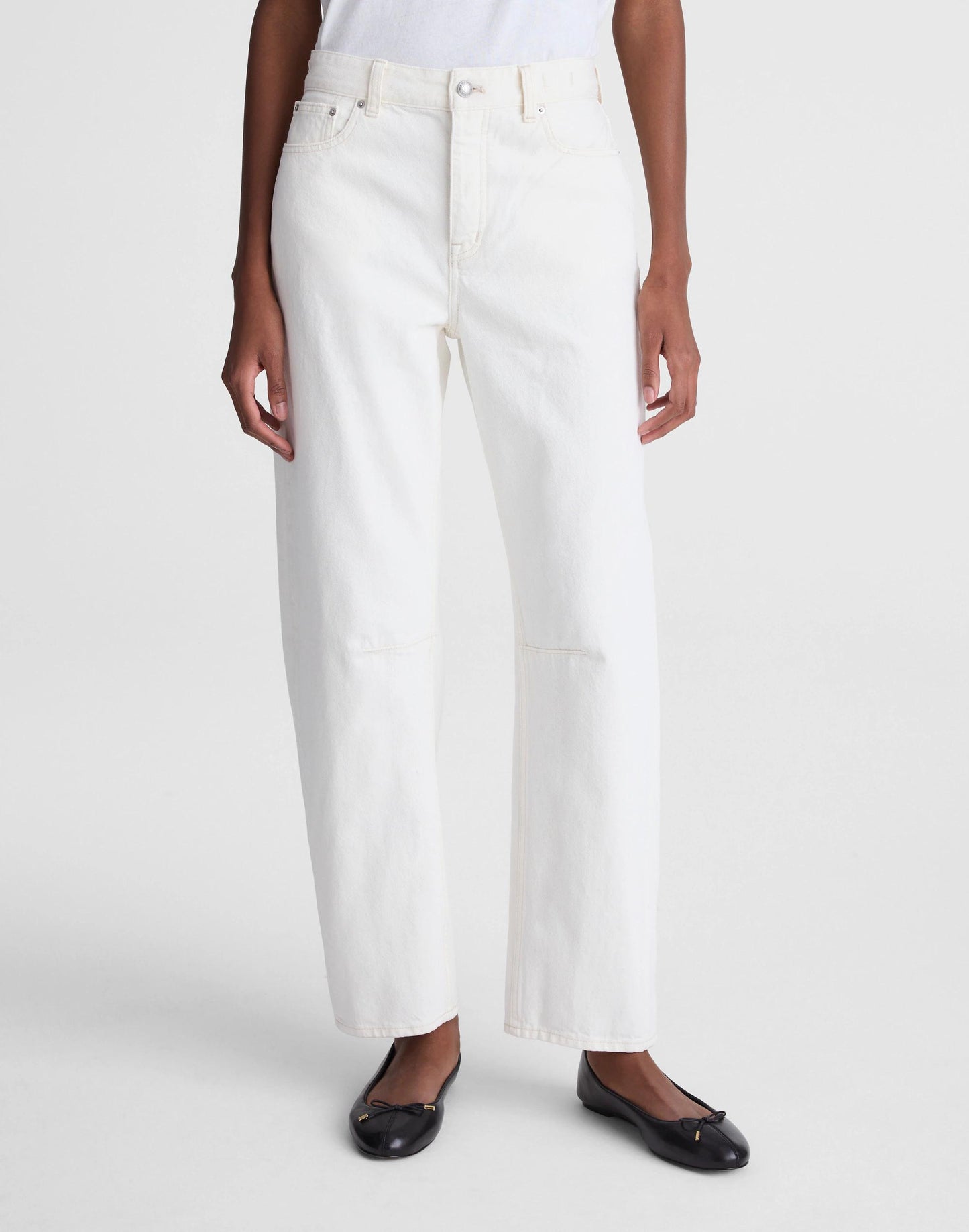 Madewell The Petite Darted Barrel-Leg Jean