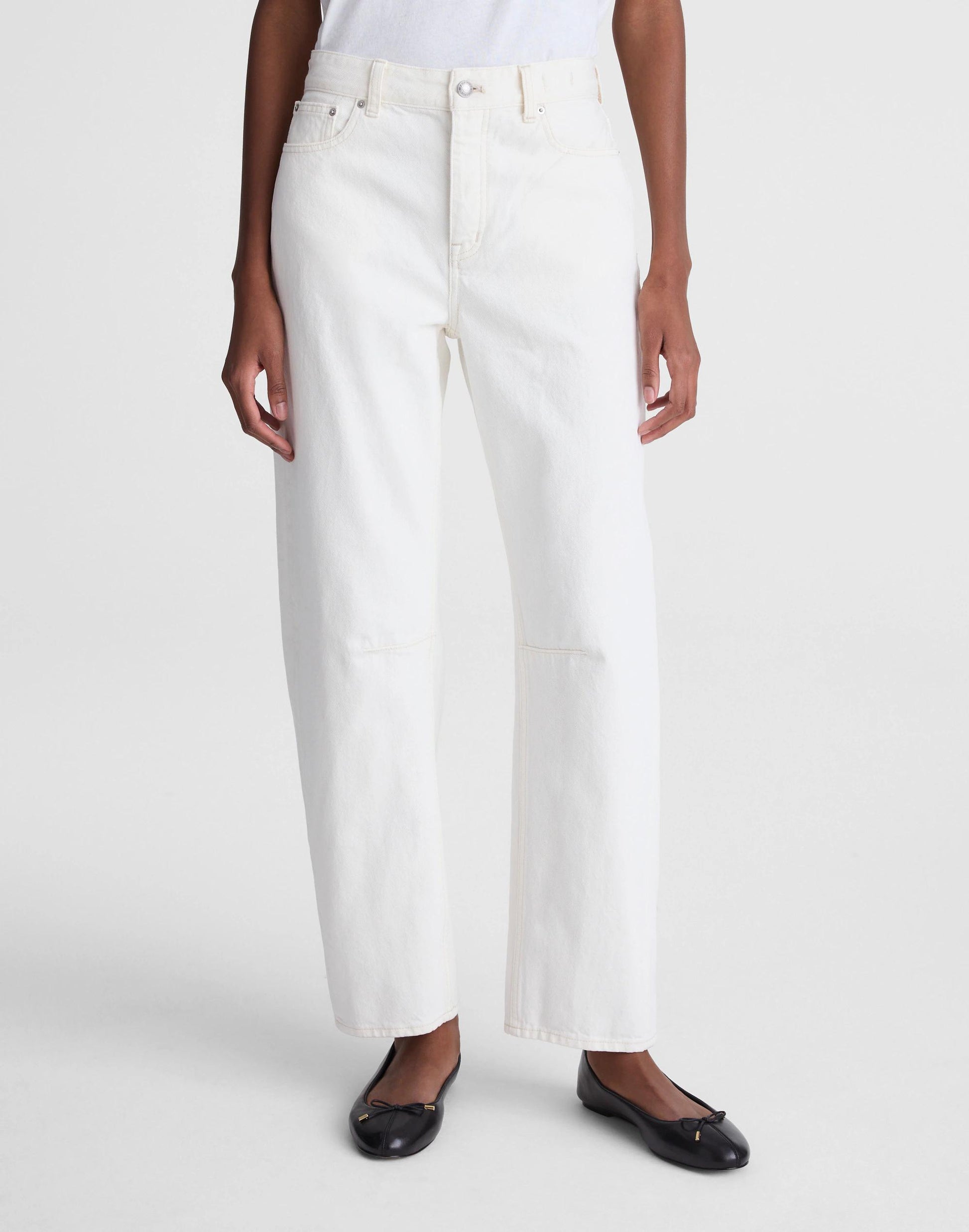 Madewell The Petite Darted Barrel-Leg Jean