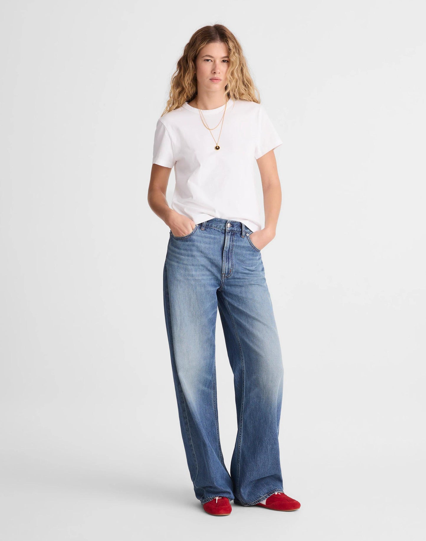 Madewell Petite Low-Slung Baggy Jeans in Airy Denim