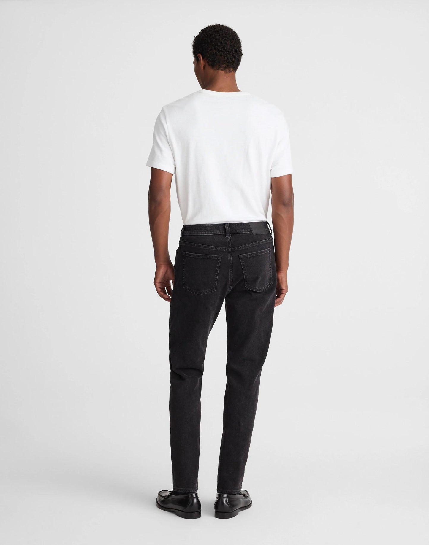 Madewell Relaxed Taper Jeans