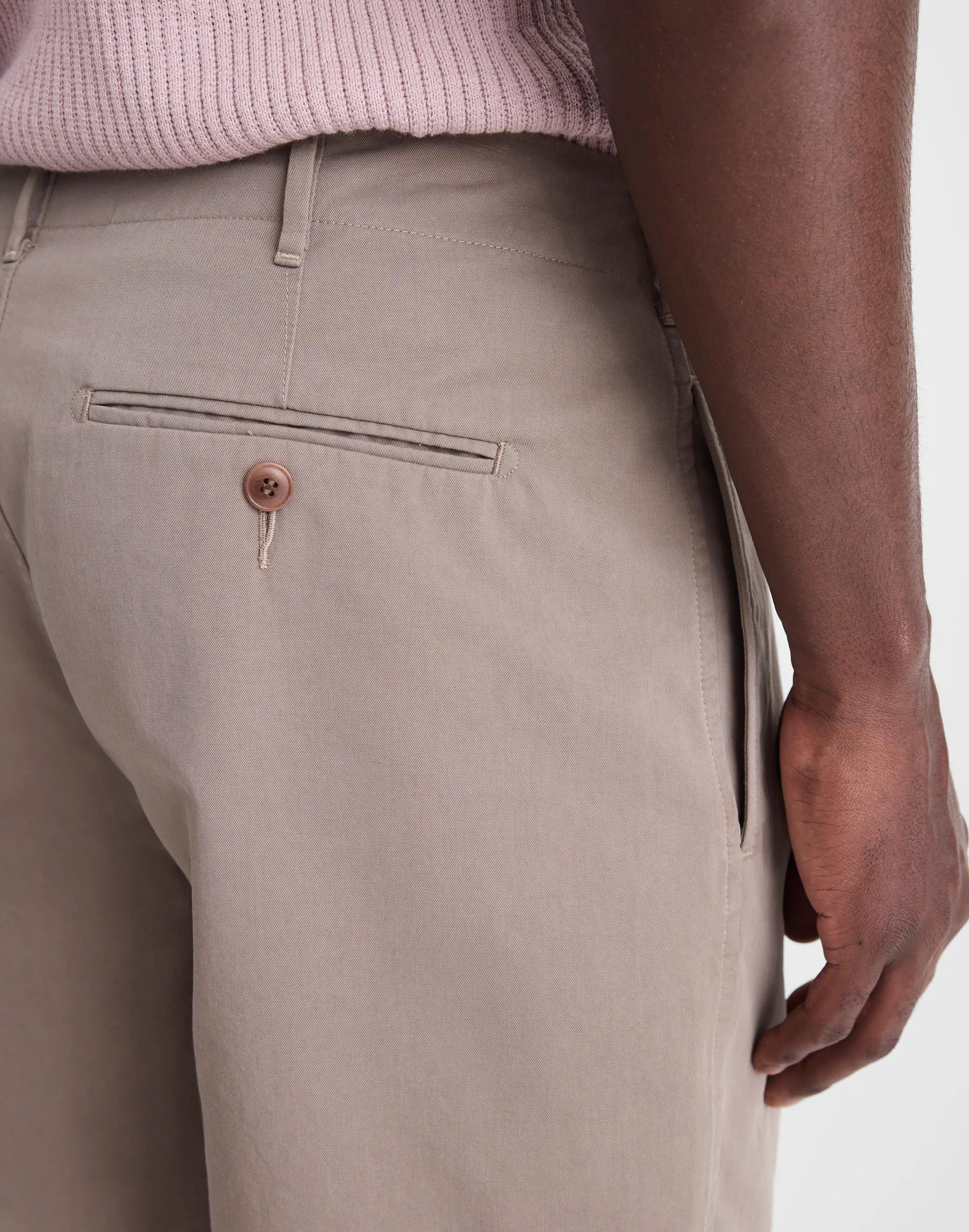 Madewell Pleated Chino Shorts in Uniform Twill