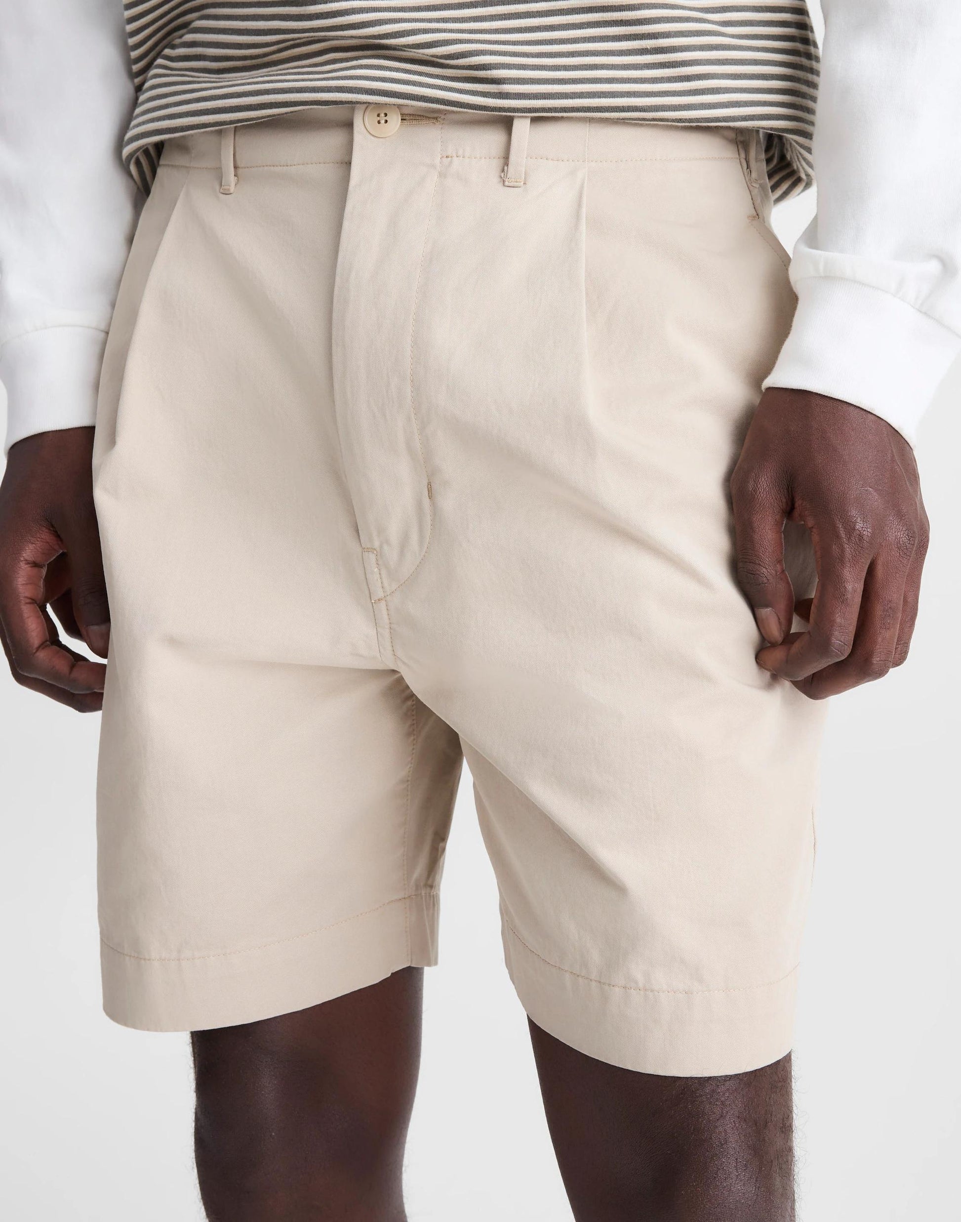 Madewell Pleated Chino Shorts in Uniform Twill