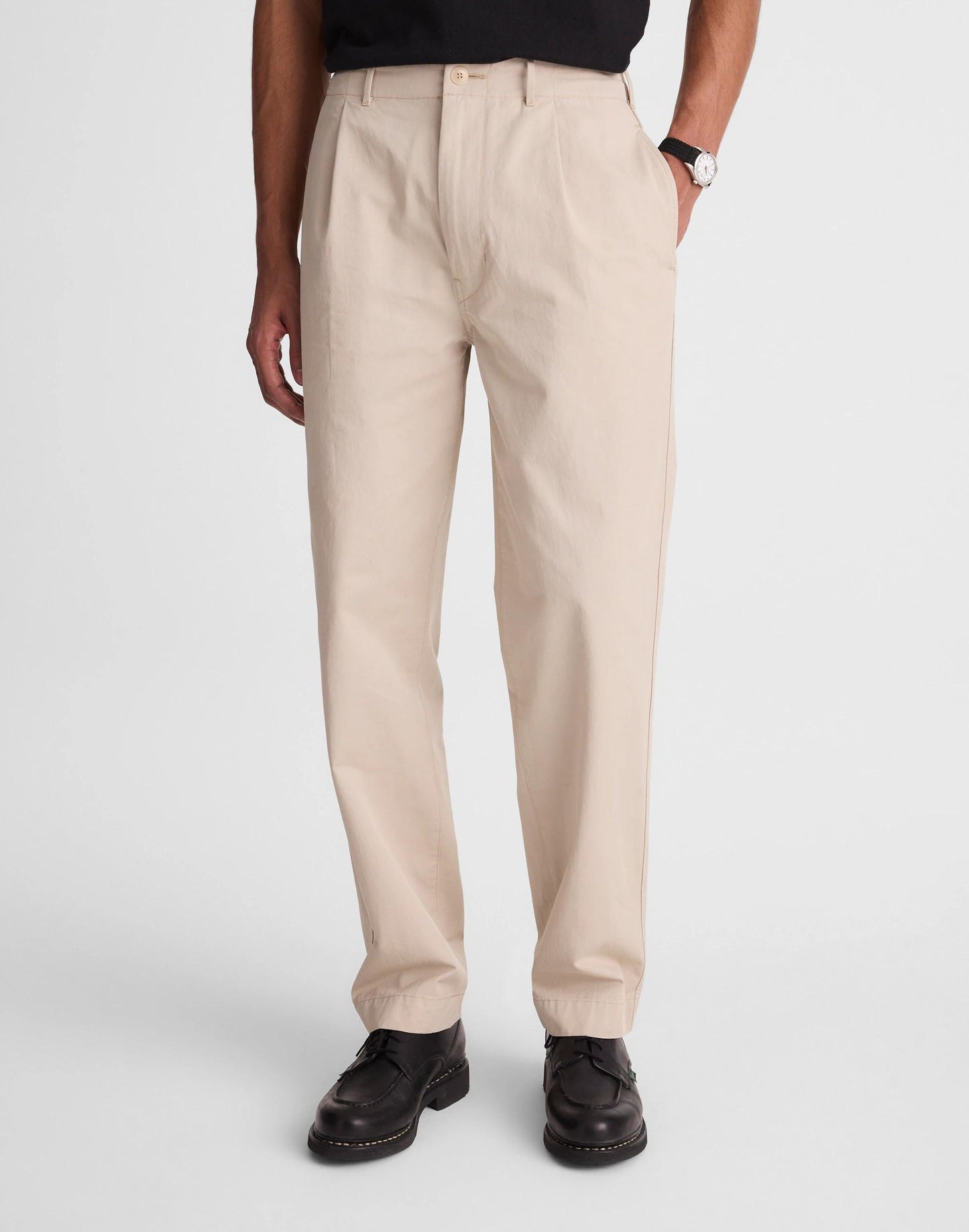 Madewell Pleated Chino Pants in Uniform Twill