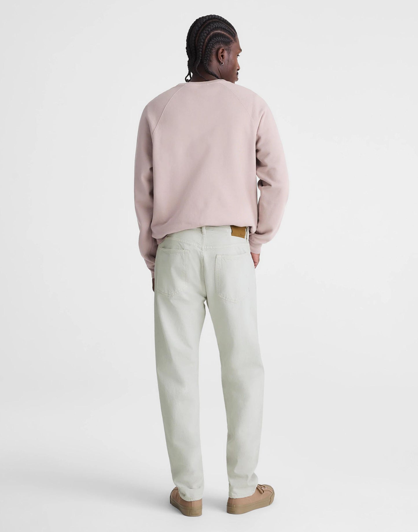 Madewell Relaxed Taper Jeans in Summerweight Denim