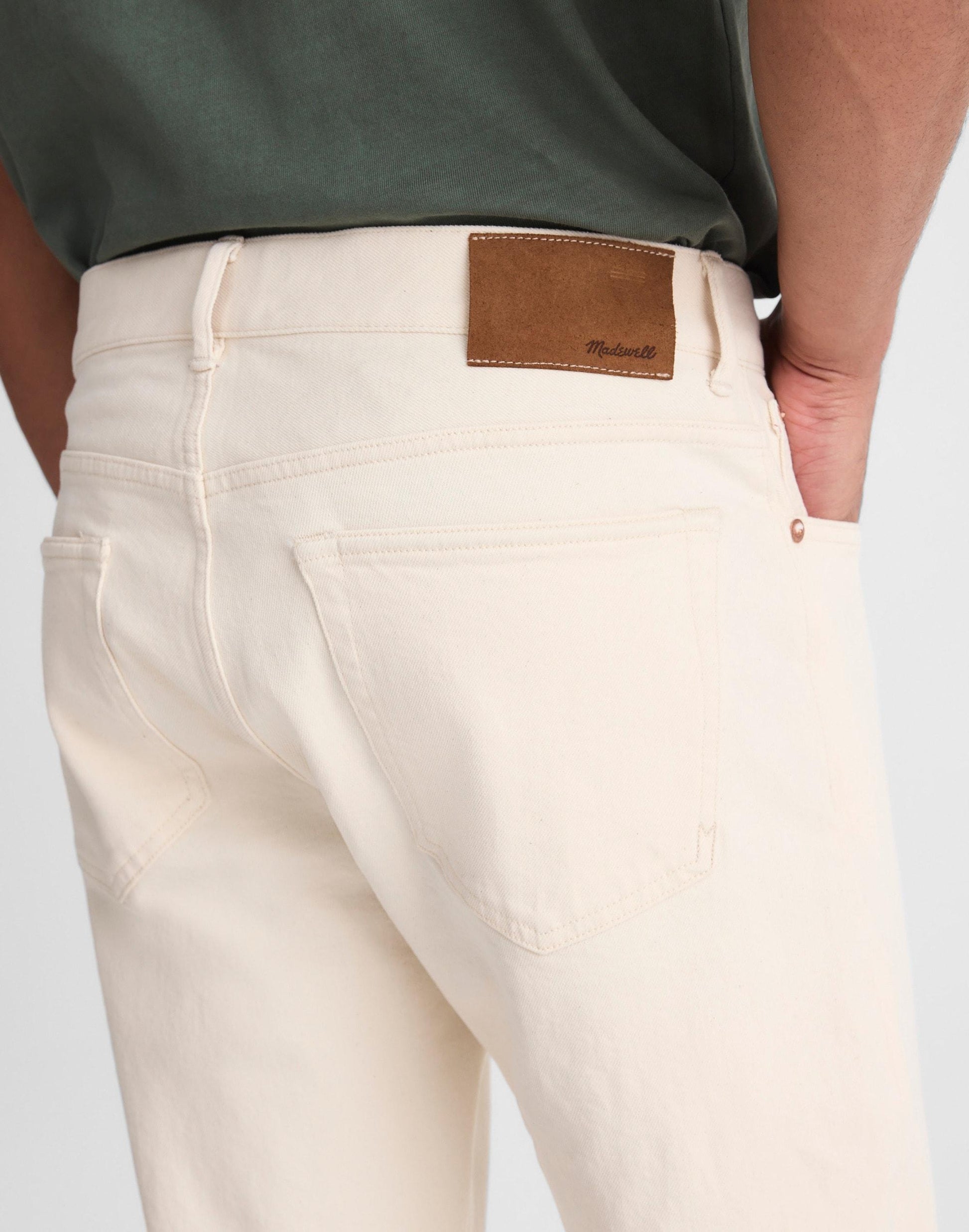 Madewell Relaxed Taper Jeans in Comfort Selvedge