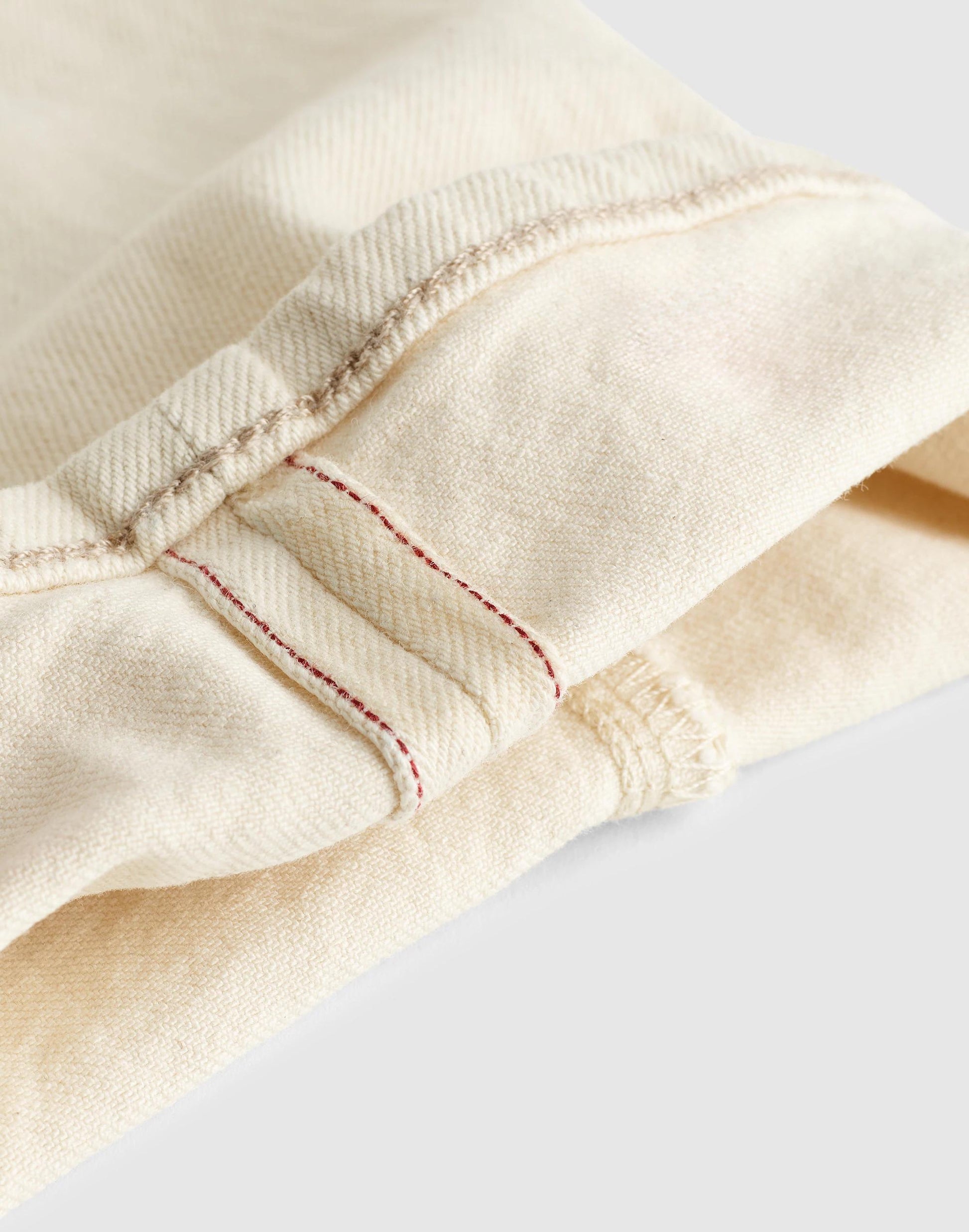 Madewell Relaxed Taper Jeans in Comfort Selvedge