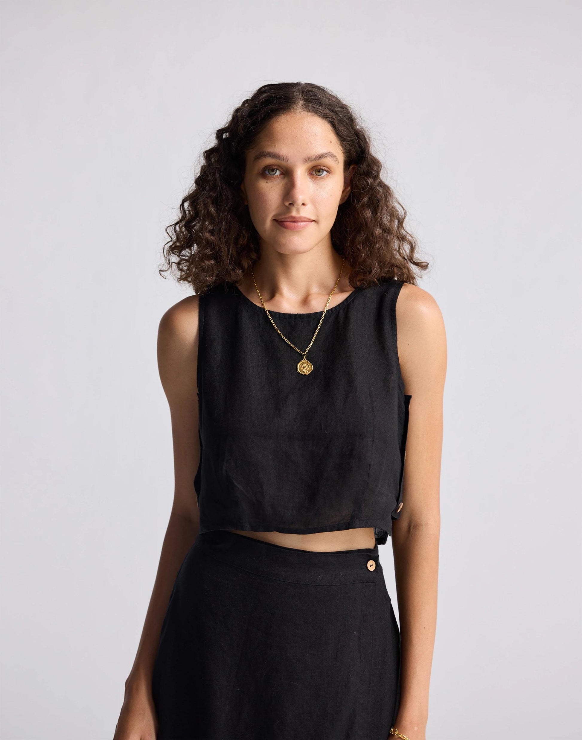 Madewell Reistor® Boxy Crop Top in 100% Black Hemp