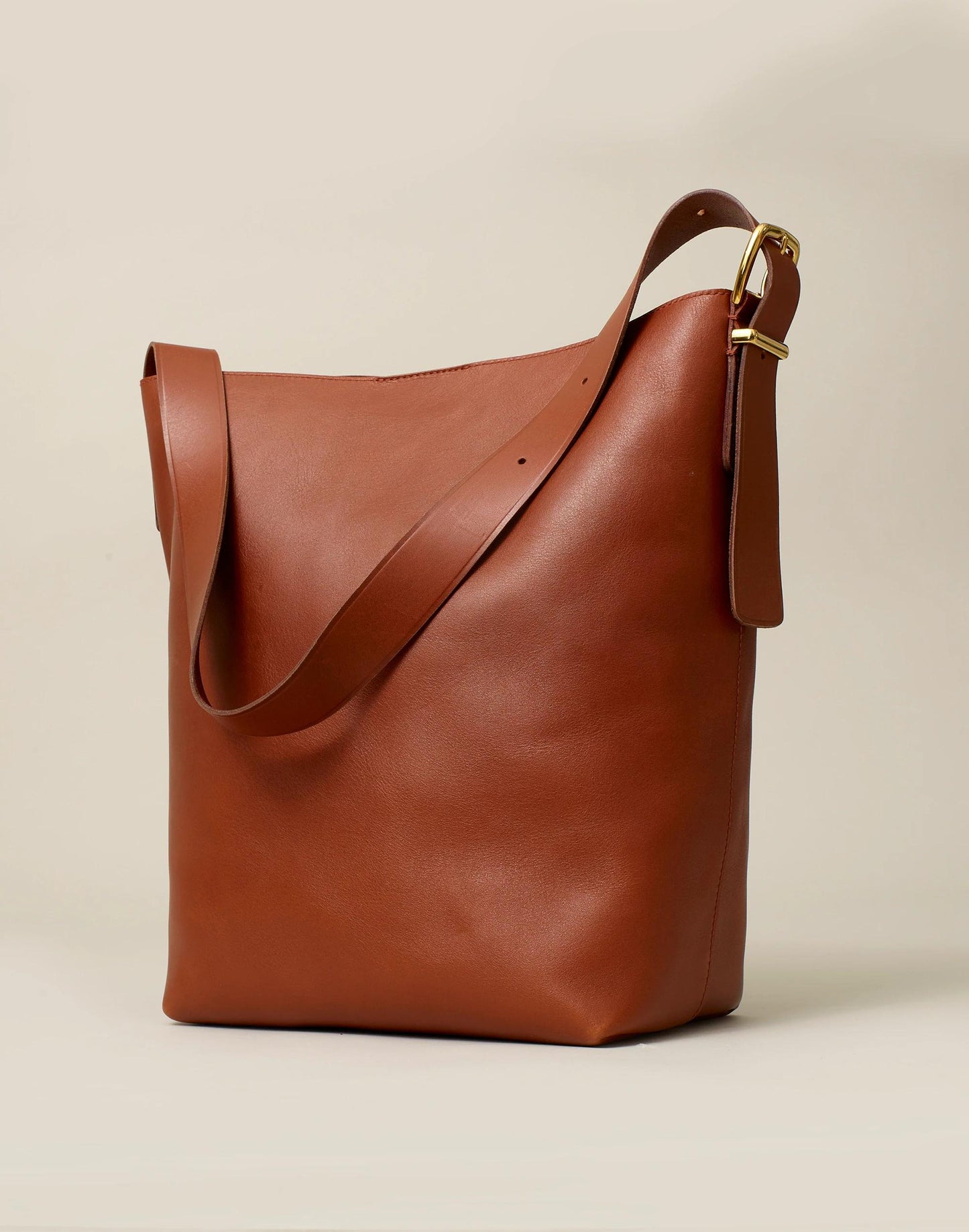 Madewell The Essential Bucket Tote