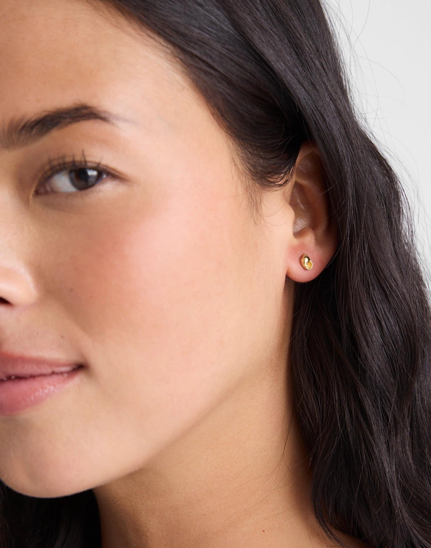 Madewell Demi-Fine Shell Stud Earrings